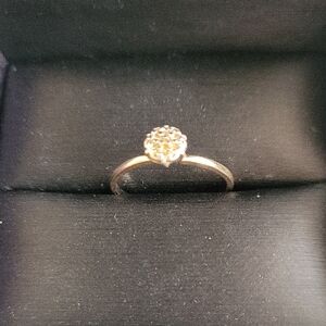 Elegant Gold Ring with Diamondl Accent